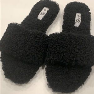 Outdoor slippers run small